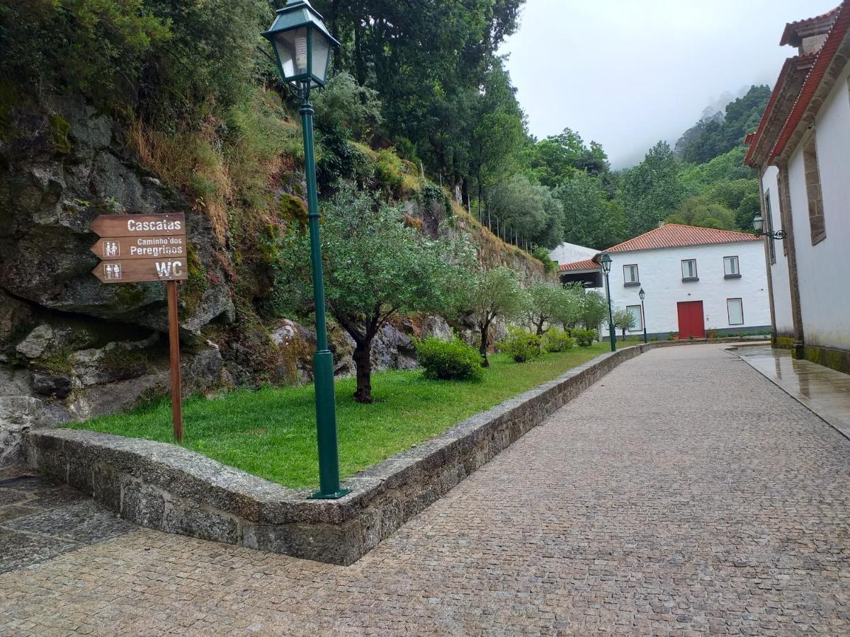 Villa Casa Abrigo Do Lagar Amares Exterior foto